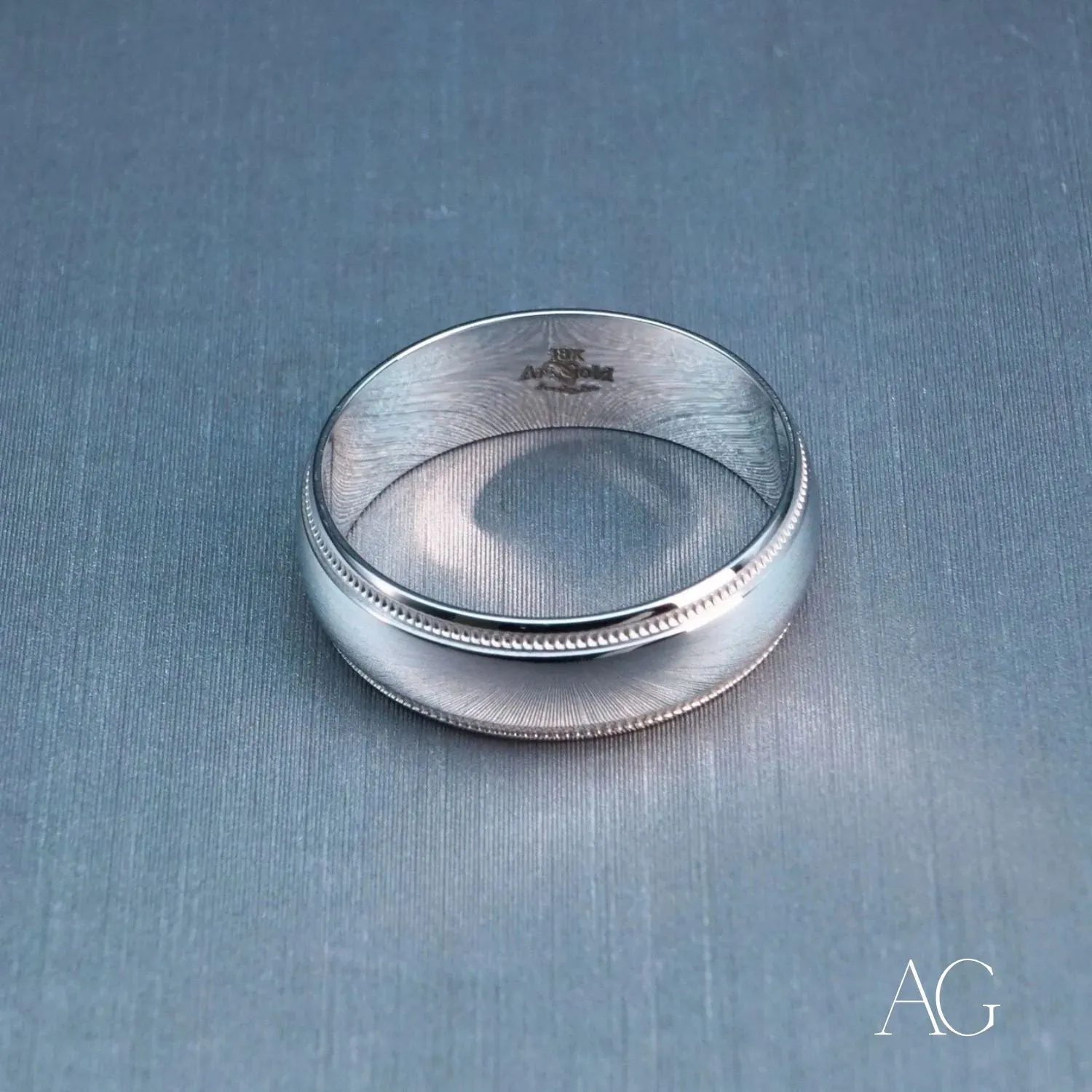 Elegant White 18k Gold Wedding Band