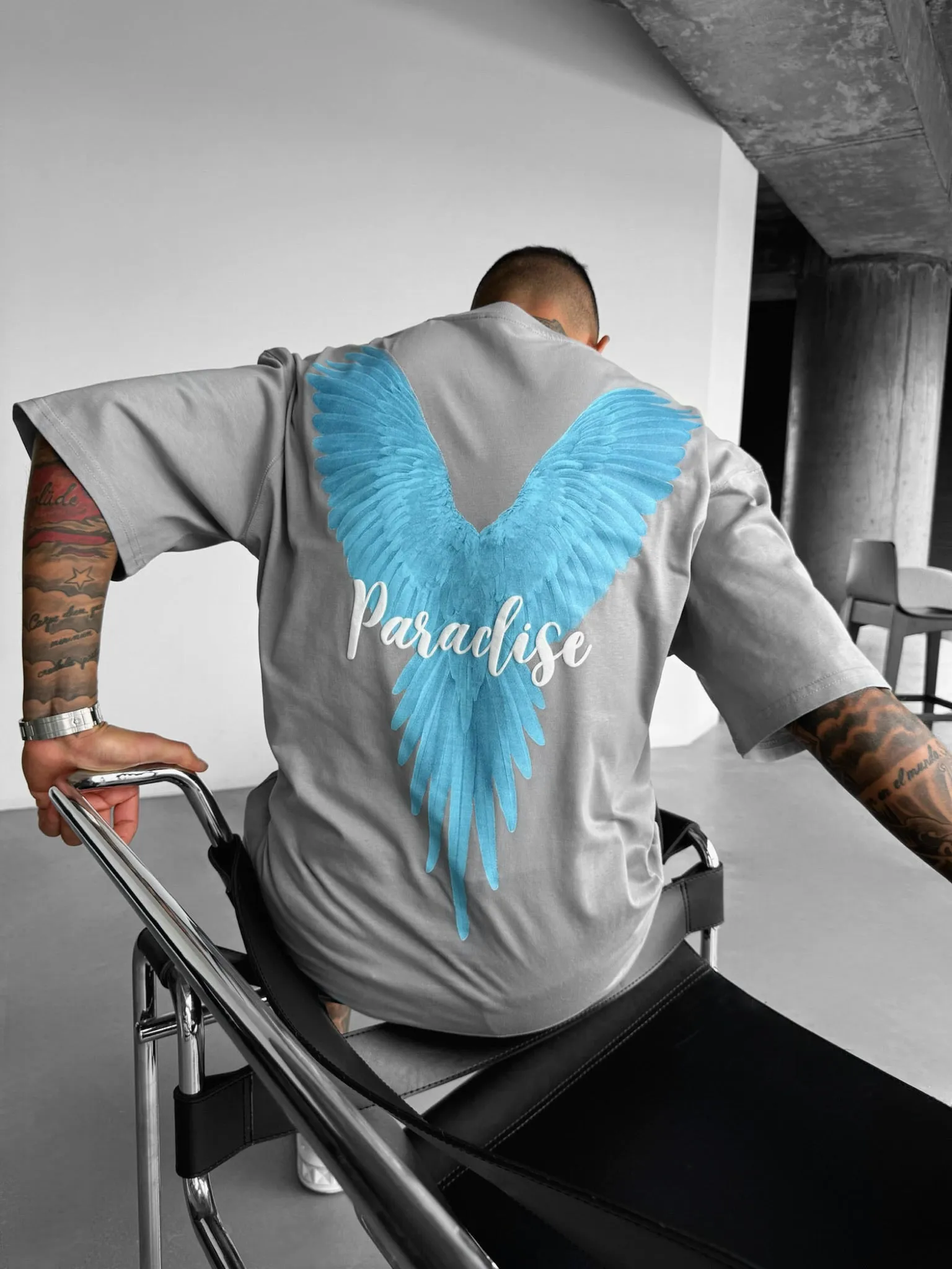 Oversize Parrot Paradise T-shirt - Grey
