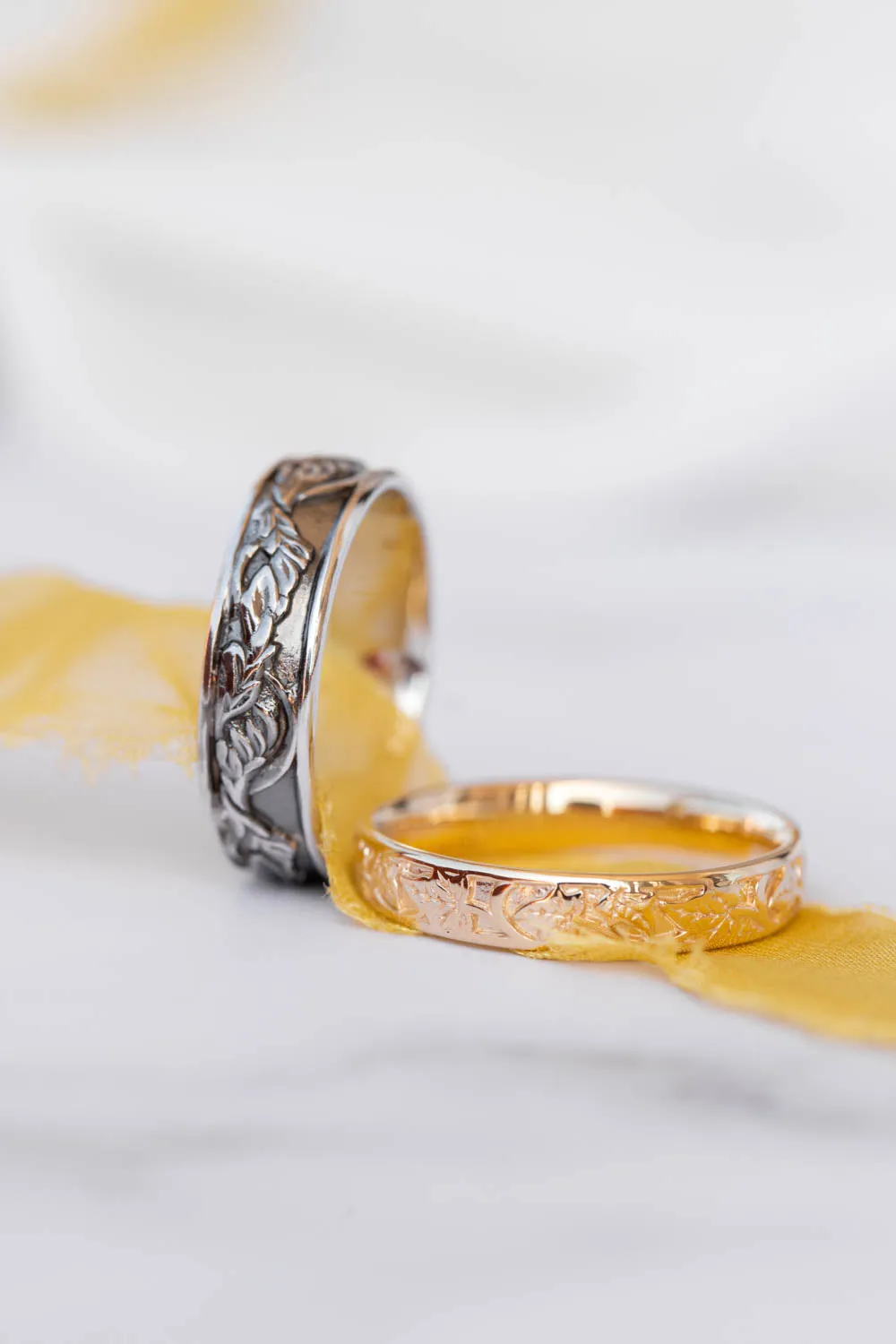 READY TO SHIP: Leaf wedding band in 14K white gold with black rhodium plating, RING SIZE 8.5 US